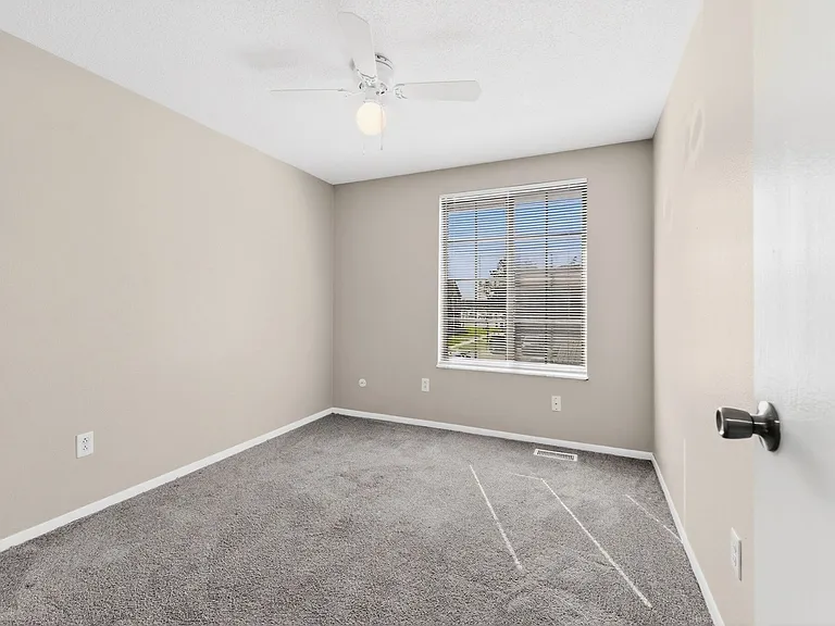 Walnut Woods Apartments — Photo 57