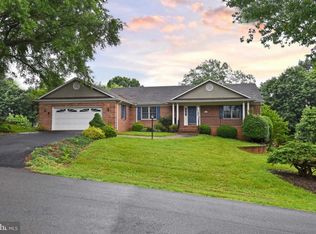 219 Dover Rd, Warrenton, VA 20186