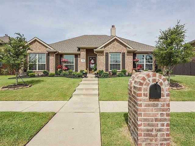 1st image of 1221 Maverick Ln