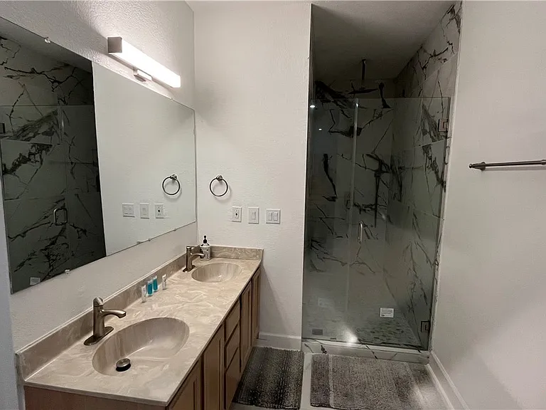 203 Bella Vista Cir — Photo 22