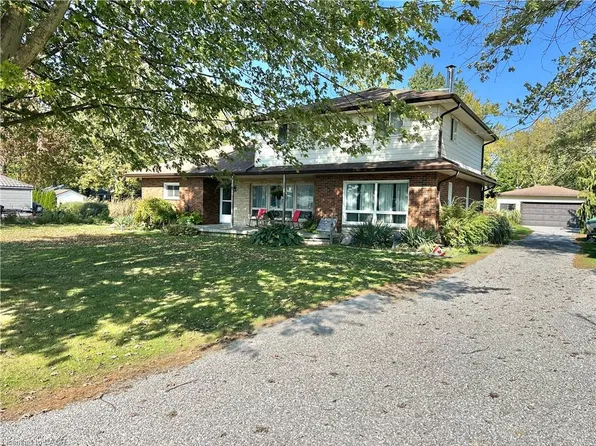 11 Reserve St, Norfolk County, ON N0E 1T0