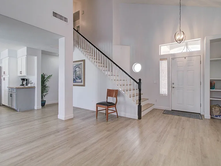 2576 E Brooks St — Photo 33