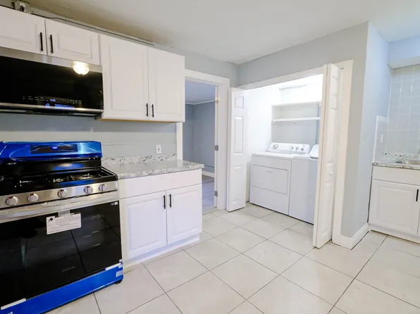 105 Clarendon St APT 2, Fitchburg, MA 01420