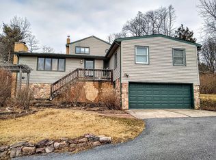 400 Straw Hollow Rd, Harrisburg, PA 17112