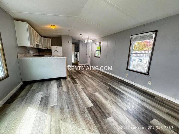 2 Clover Leaf St