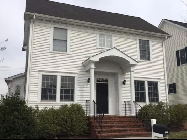 1702 Honeysuckle Dr, Blacksburg, VA 24060