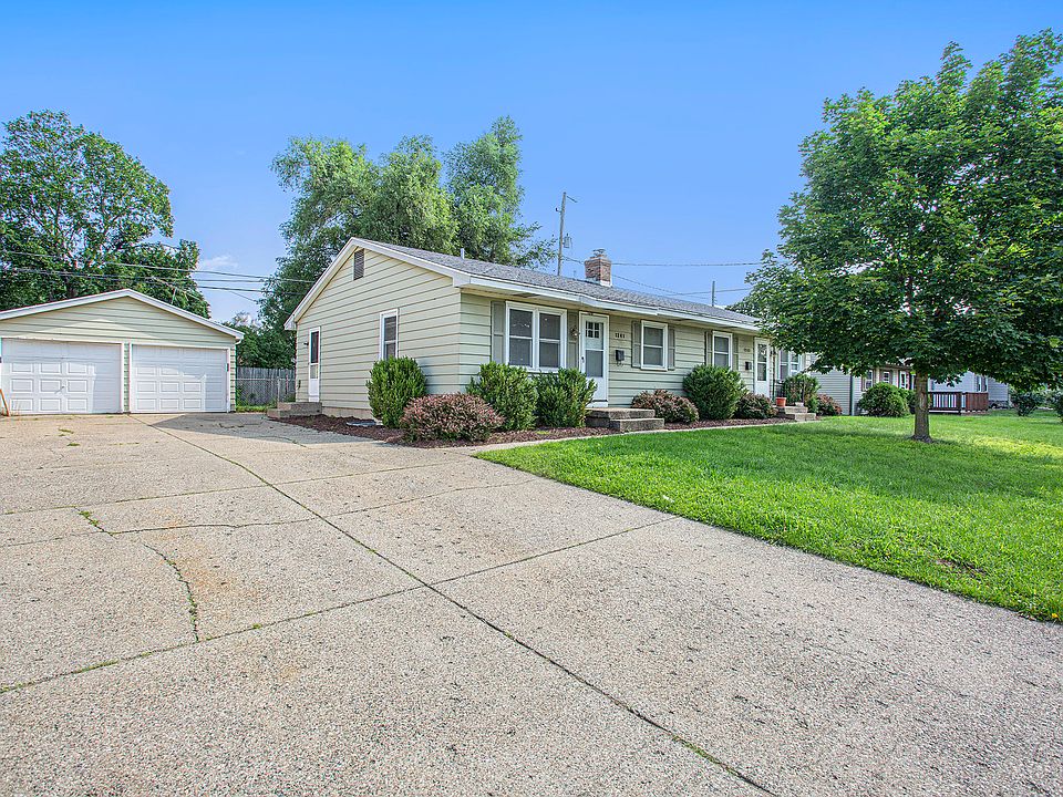 1st image of 1241 Hollywood St NE #1241