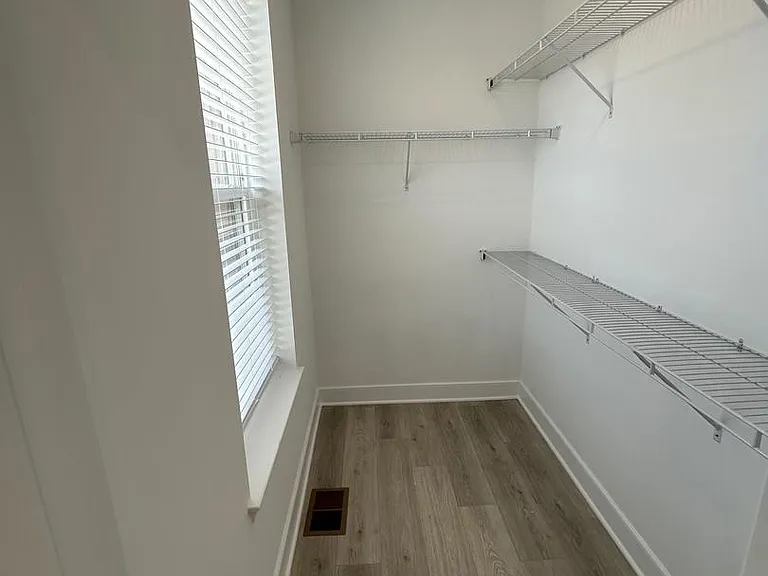 2512 W Peninsula — Photo 10