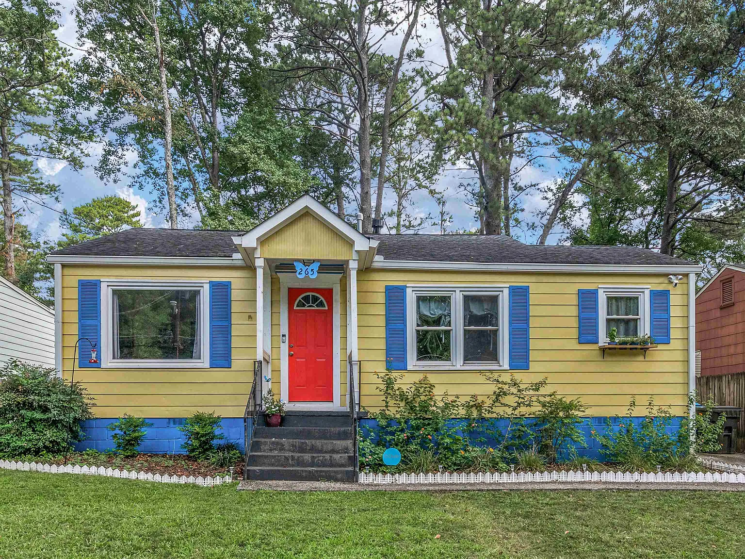 265 Moreland Way photo 1