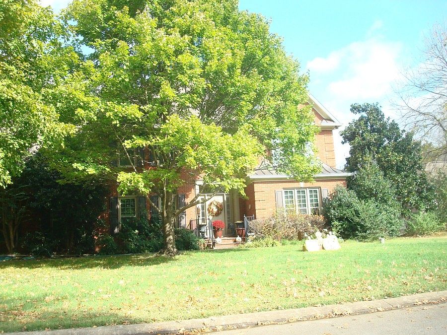 1st image of 1315 Honeywood Pl