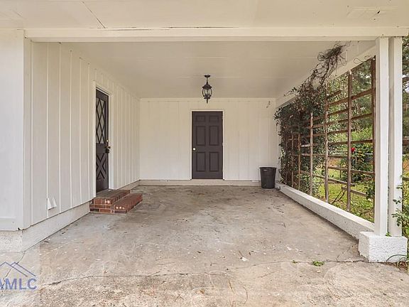 5th image of 165 Peachtree St