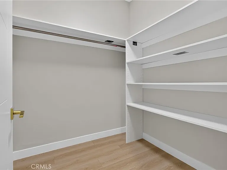 16427 Clymer St — Photo 21