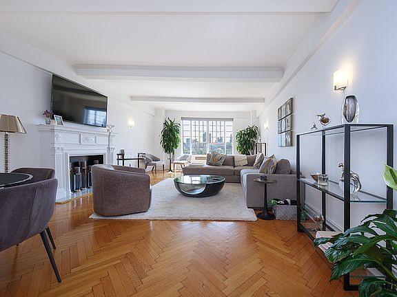 3rd image of 275 Central Park W APT 11A