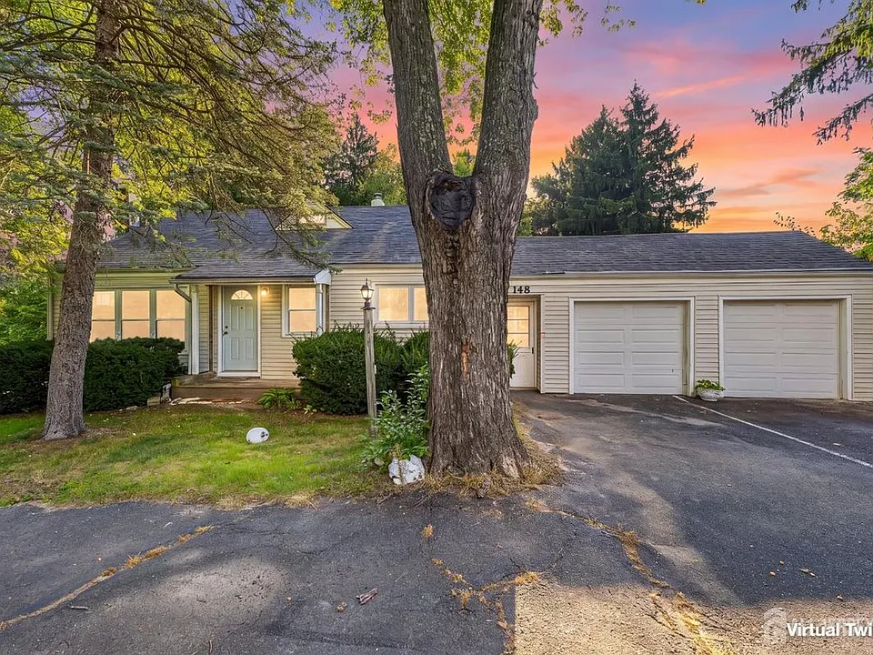 148 Helmetta Rd