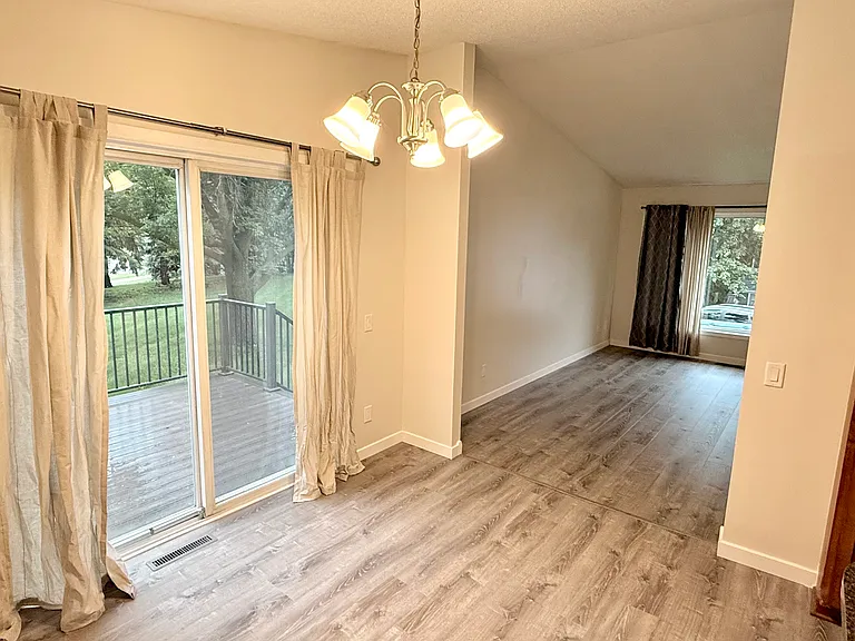 16199 Flagstaff Ct S — Photo 12