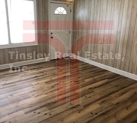 5th image of 260 Lakewood Dr #A