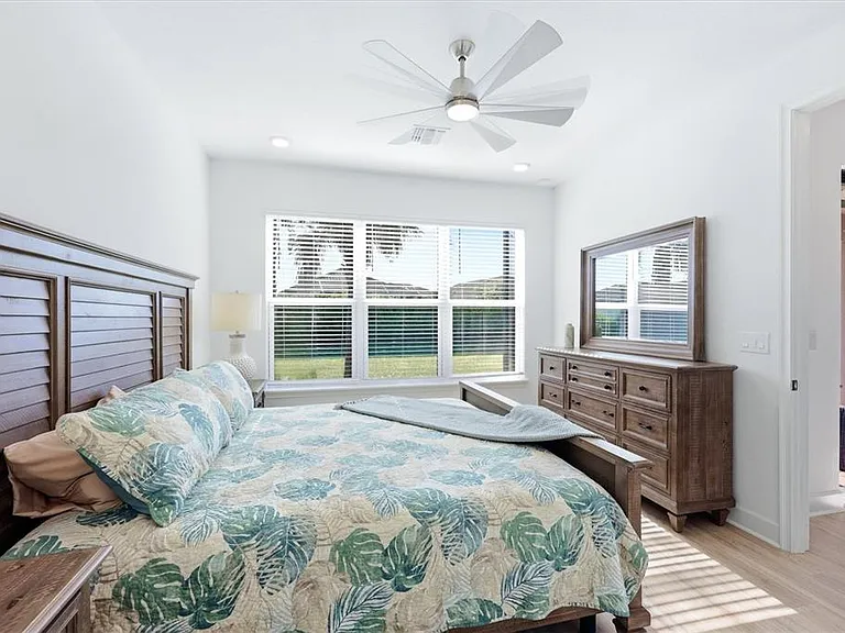 4733 Tortona Ct — Photo 25