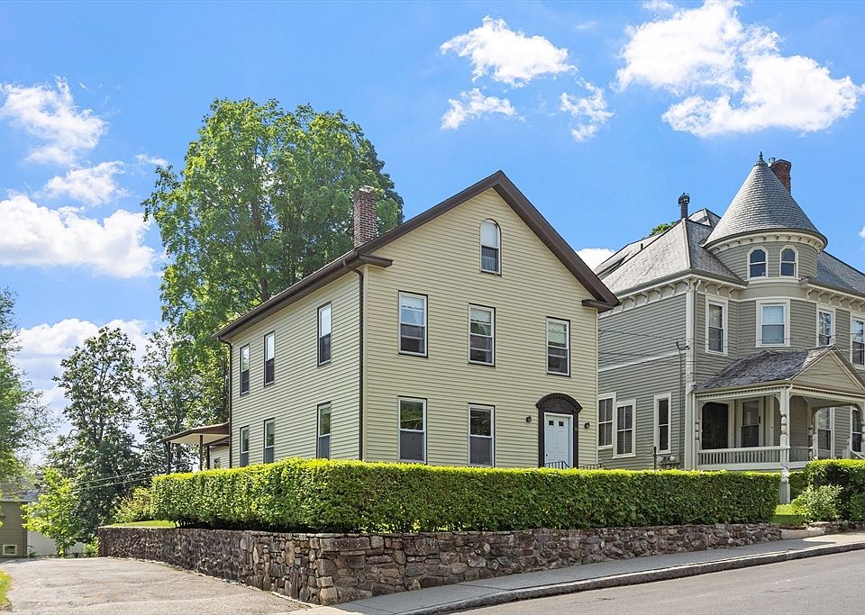 1st image of 93 Chapin St