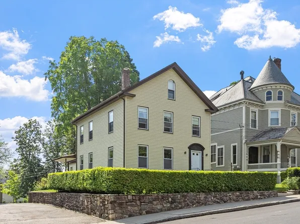93 Chapin St, Southbridge, MA 01550