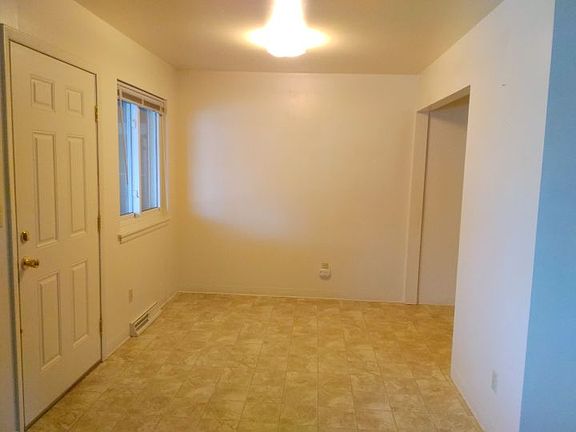 4th image of 932 Avenue B APT 4