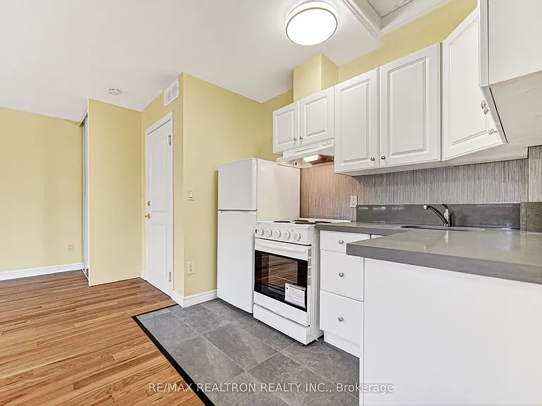 454 Donlands Ave #A3 — Photo 19