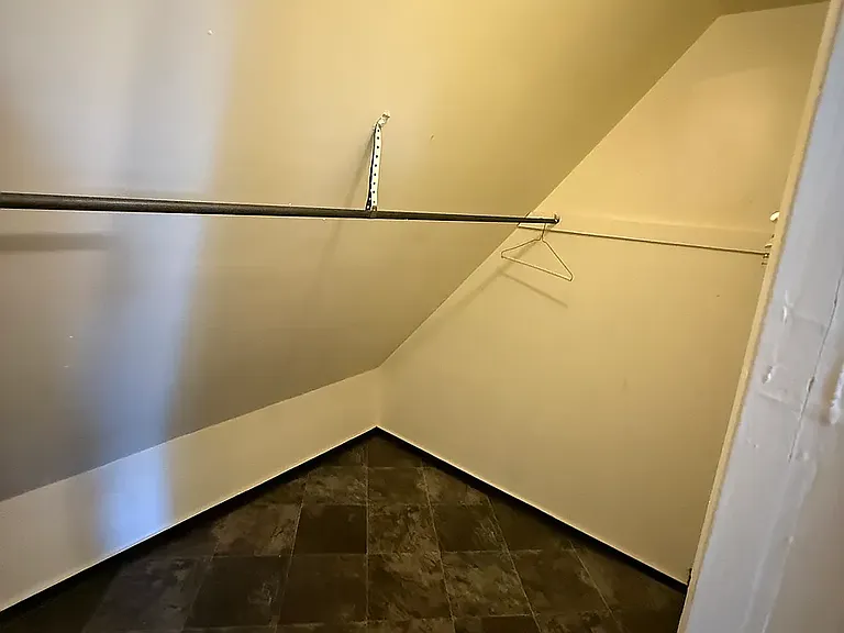 42 Rowley St #7 — Photo 6