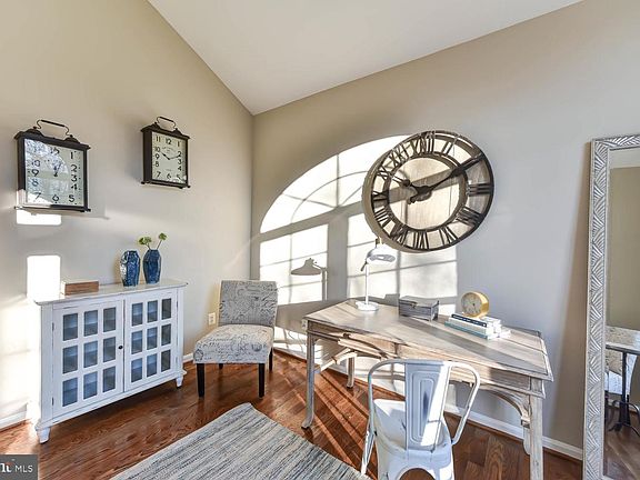 4th image of 20958 Huntland Ct