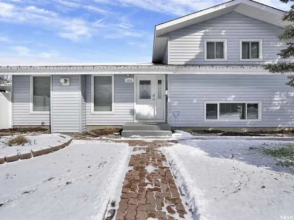 3202 9th AVENUE N, Regina, SK S4R 8C9