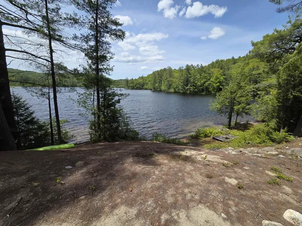 57 Tewksbury Pond Landing, Grafton, NH 03240
