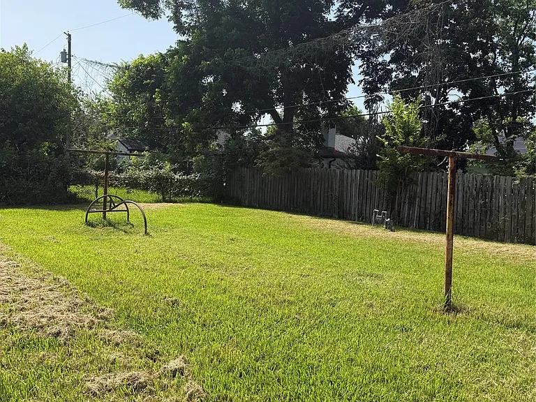 7301 Hummingbird Ln — Photo 10