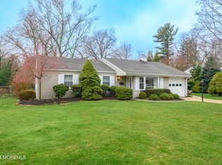 172 Beechwood Dr, Shrewsbury, NJ 07702