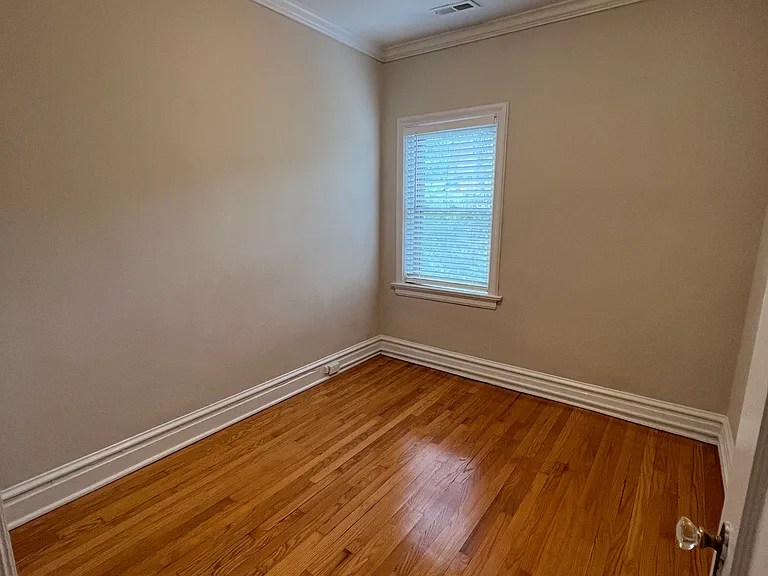7311 Pershing Ave #1E — Photo 16
