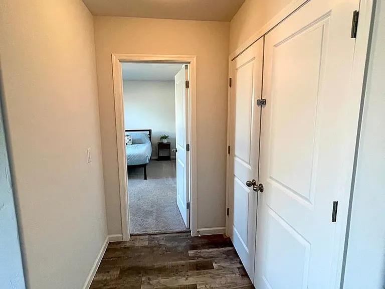 564 Holly St — Photo 23