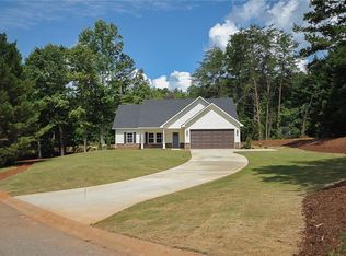 211 Valley Creek Dr, Walhalla, SC 29691