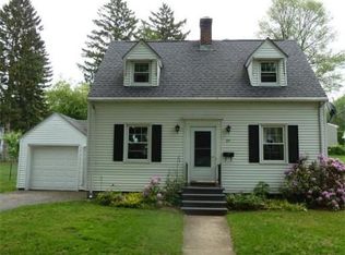 59 Clement St, Springfield, MA 01118