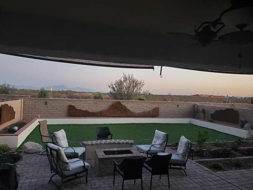 Enjoy the sunsets around the gas fire pit.