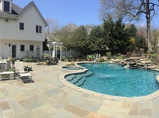 1254 Gulph Creek Dr, Wayne, PA