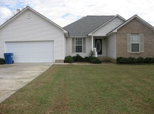 106 Creekside Dr, Albertville, AL 35950