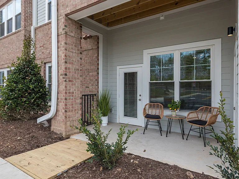 Acclaim at Cary Pointe — Photo 20