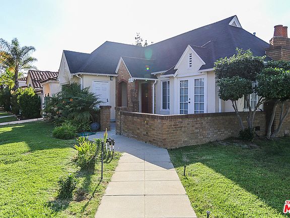2nd image of 805 S Ogden Dr