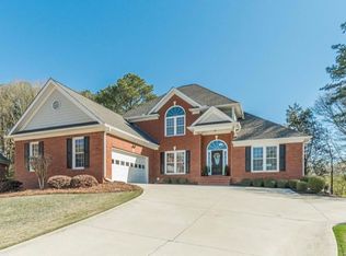 781 Templeton Dr, Loganville, GA 30052