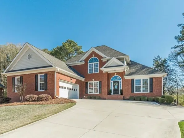781 Templeton Dr, Loganville, GA 30052