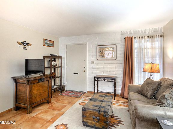 3rd image of 263 S Paseo Madera