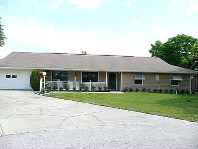 3/2 pool home in South