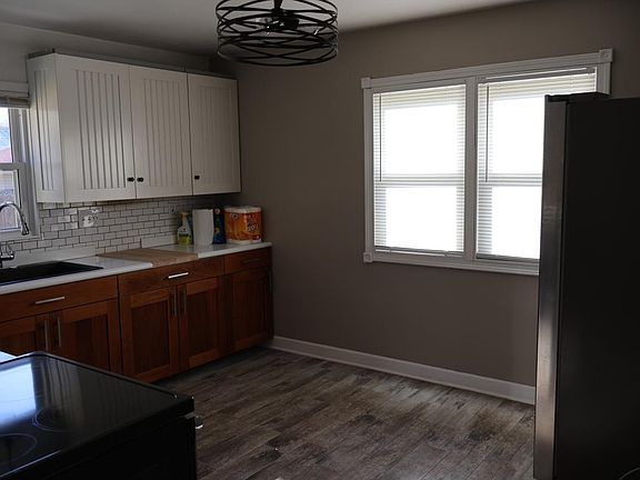 2nd image of 3265 S Griffin Ave #3265