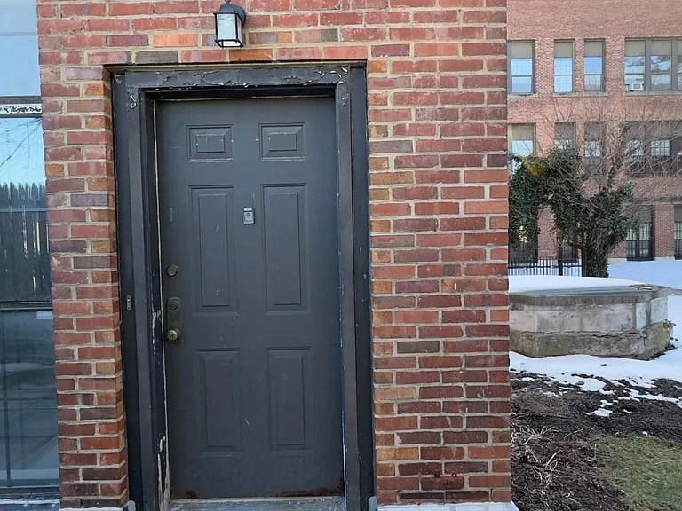917 Madison St #15 — Photo 20