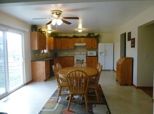 1726 Wicklow St, Bowling Green, OH 43402