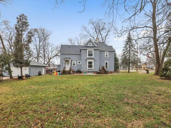 2989 Main STREET, East Troy, WI 53120