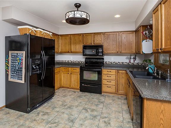 5th image of 2717 NW Park Ln