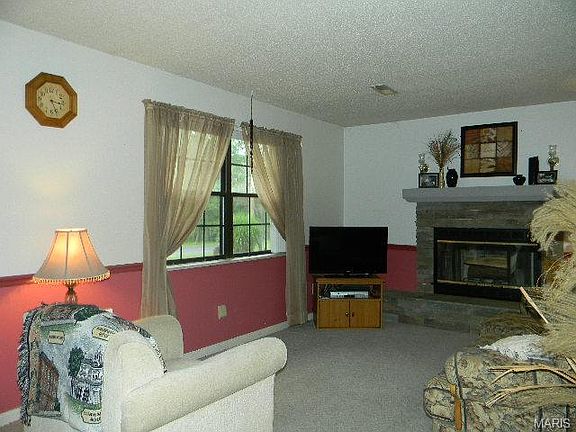2nd image of 317 Daniels Estates Dr